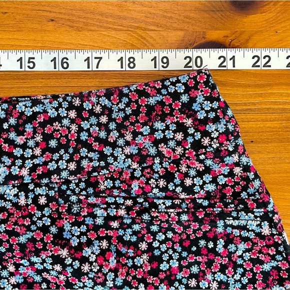 Croft & Barrow ‘Effortless Stretch’ Shorts Pink & Blue Floral Print Size 20W - Picture 10 of 15
